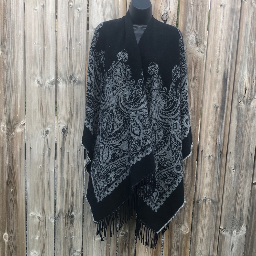 Ricki’s - Damask Blanket Poncho